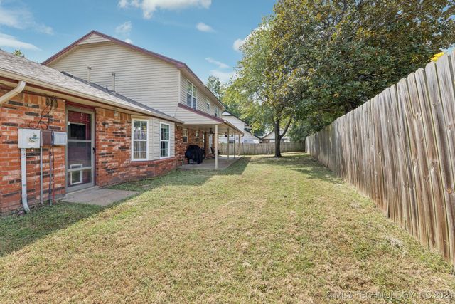 7948 S 86th East Place, Tulsa, OK 74133