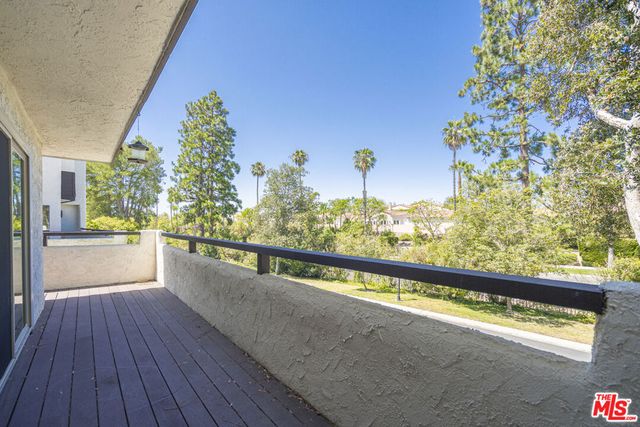 20 Sycamore Lane, Rolling Hills Estates, CA 90274