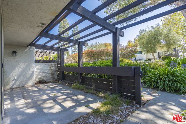 20 Sycamore Lane, Rolling Hills Estates, CA 90274