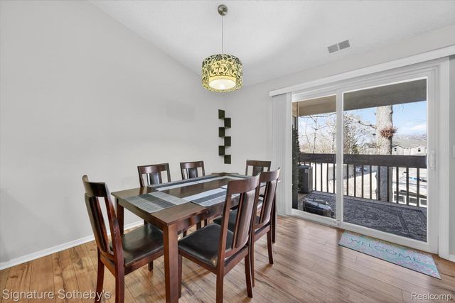 5094 Harbor Oak Drive 36, Waterford Charter Township, MI 48329