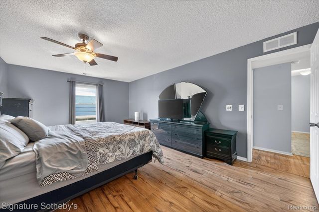5094 Harbor Oak Drive 36, Waterford Charter Township, MI 48329