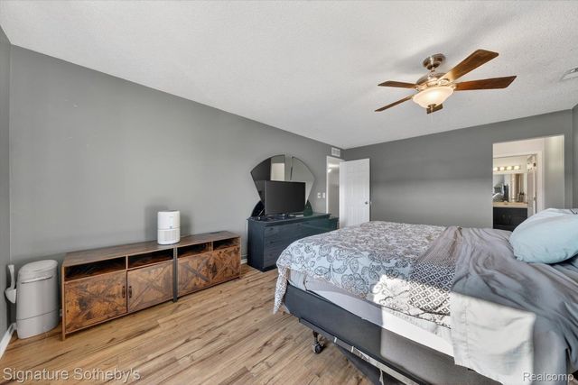 5094 Harbor Oak Drive 36, Waterford Charter Township, MI 48329