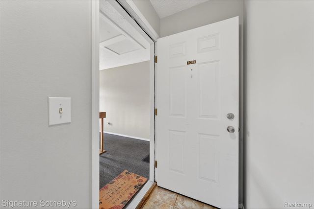 5094 Harbor Oak Drive 36, Waterford Charter Township, MI 48329