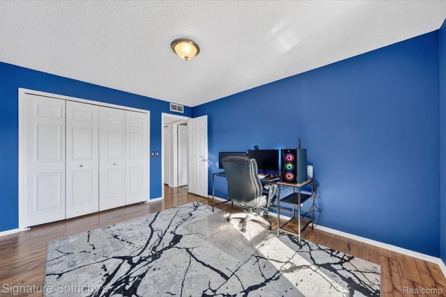 5094 Harbor Oak Drive 36, Waterford Charter Township, MI 48329