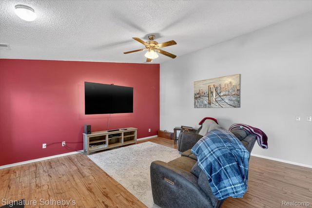 5094 Harbor Oak Drive 36, Waterford Charter Township, MI 48329