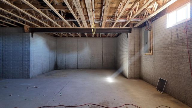 472 Creekside Drive, Commercial Point, OH 43116