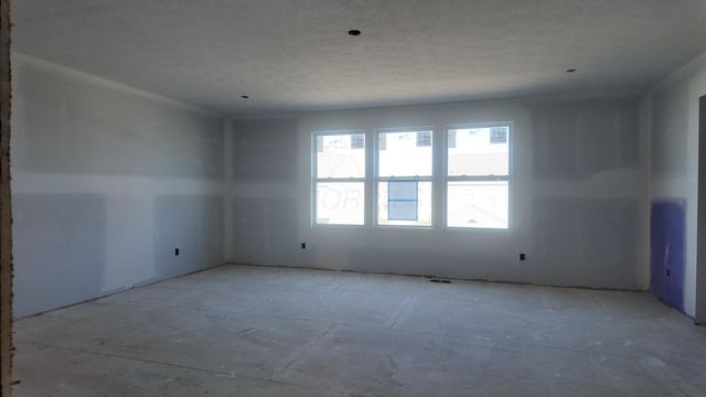 472 Creekside Drive, Commercial Point, OH 43116