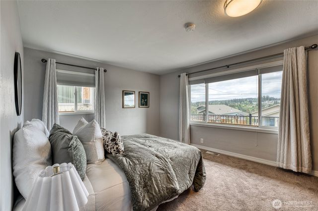 19656 Patriot Lane NW, Poulsbo, WA 98370