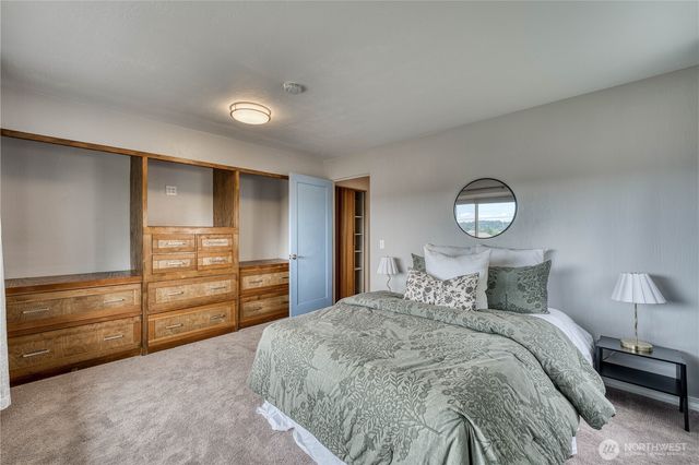 19656 Patriot Lane NW, Poulsbo, WA 98370
