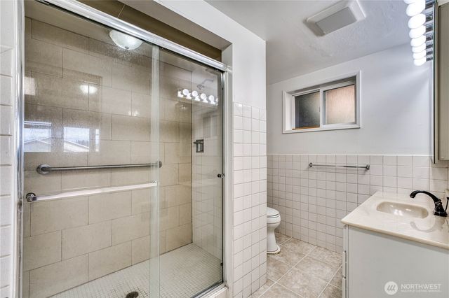 19656 Patriot Lane NW, Poulsbo, WA 98370