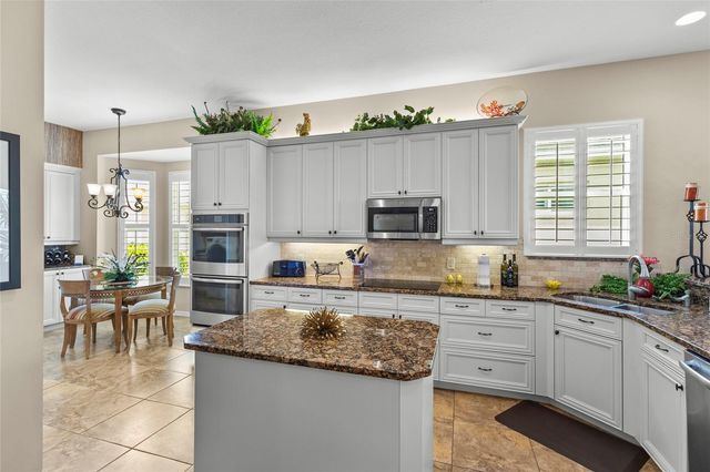 11034 BARNSLEY DRIVE, Venice, FL 34293