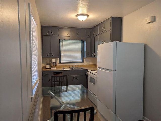 137 S FULLER Street, Independence, MO 64050