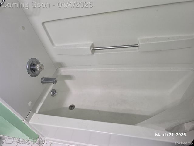 25595 Wiseman Street, Roseville, MI 48066