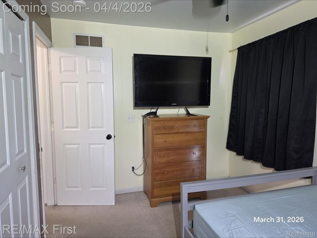 25595 Wiseman Street, Roseville, MI 48066