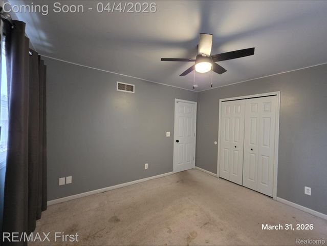 25595 Wiseman Street, Roseville, MI 48066