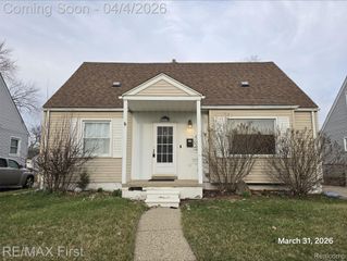 25595 Wiseman Street, Roseville, MI 48066