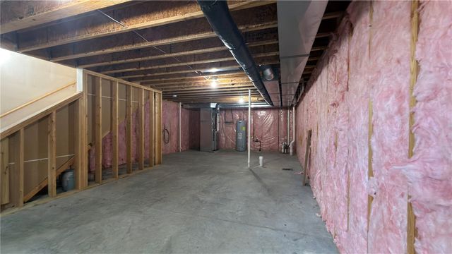 2208 Tranquil Court NW, Cedar Rapids, IA 52405