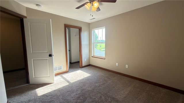 2208 Tranquil Court NW, Cedar Rapids, IA 52405