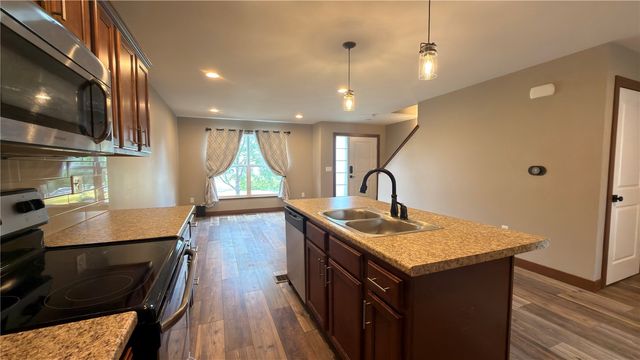 2208 Tranquil Court NW, Cedar Rapids, IA 52405