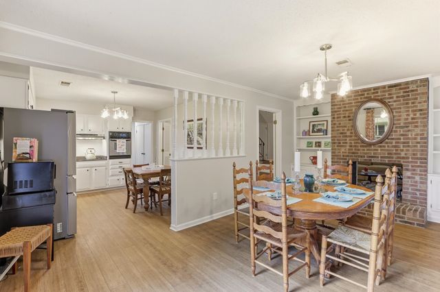 7160 BLUE GRASS LN, Germantown, TN 38138