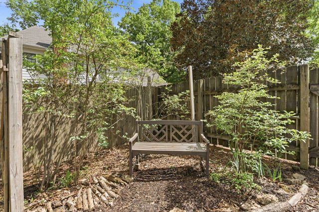 7160 BLUE GRASS LN, Germantown, TN 38138