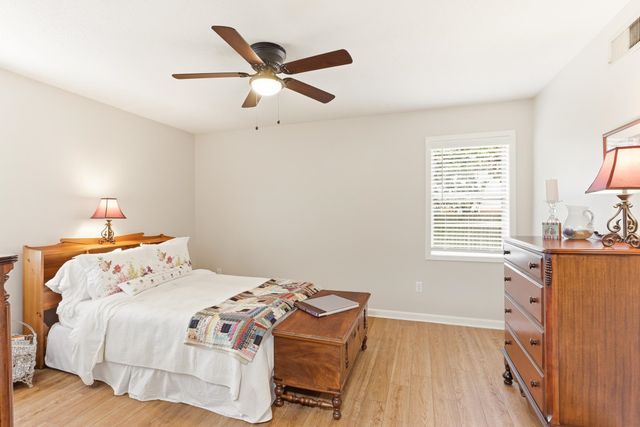 7160 BLUE GRASS LN, Germantown, TN 38138