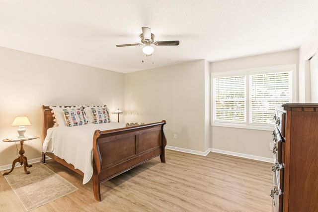 7160 BLUE GRASS LN, Germantown, TN 38138