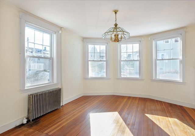 18 Valley Beach Ave, Hull, MA 02045