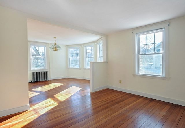 18 Valley Beach Ave, Hull, MA 02045