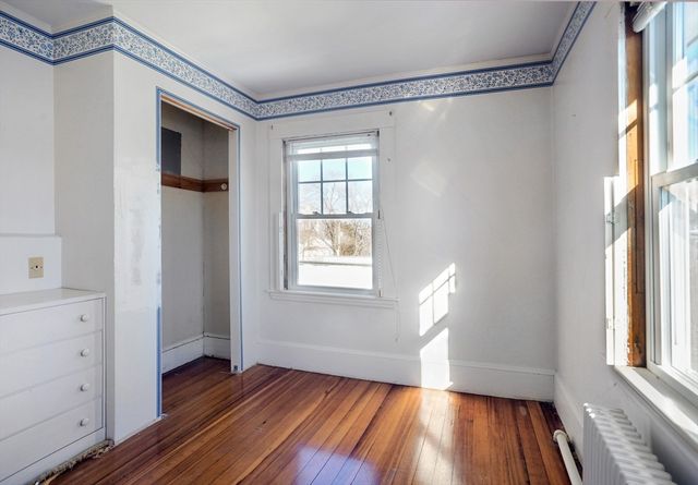 18 Valley Beach Ave, Hull, MA 02045