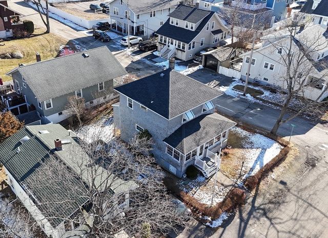 18 Valley Beach Ave, Hull, MA 02045