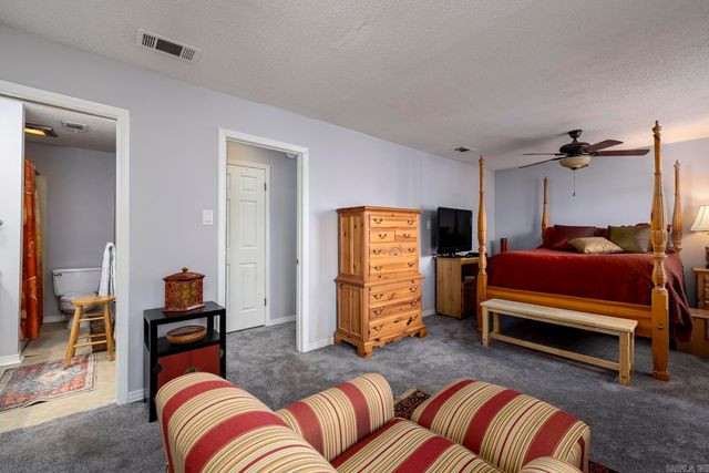 110 Cambridge Place, Little Rock, AR 72227