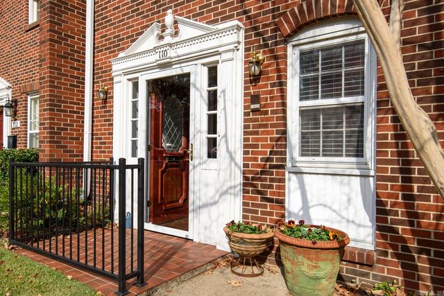 110 Cambridge Place, Little Rock, AR 72227