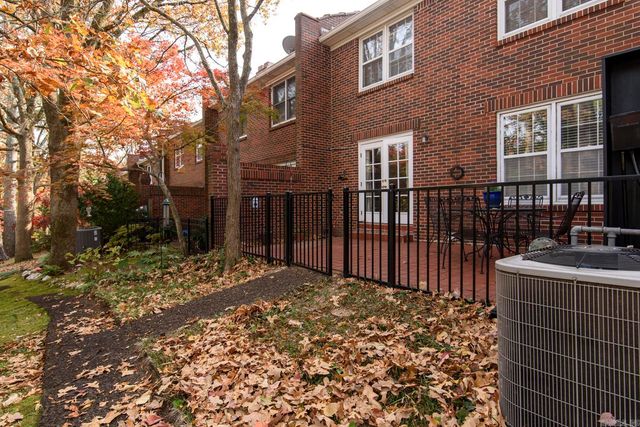 110 Cambridge Place, Little Rock, AR 72227