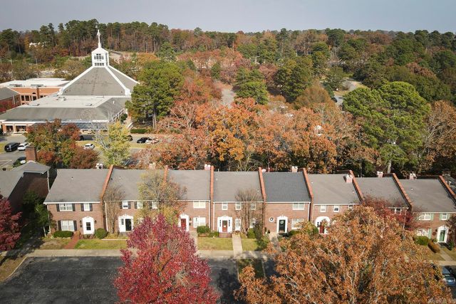 110 Cambridge Place, Little Rock, AR 72227