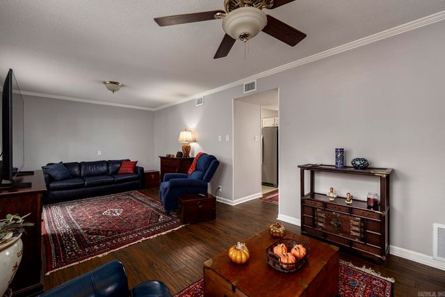 110 Cambridge Place, Little Rock, AR 72227