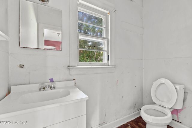 908 Vance Street E, Wilson, NC 27893