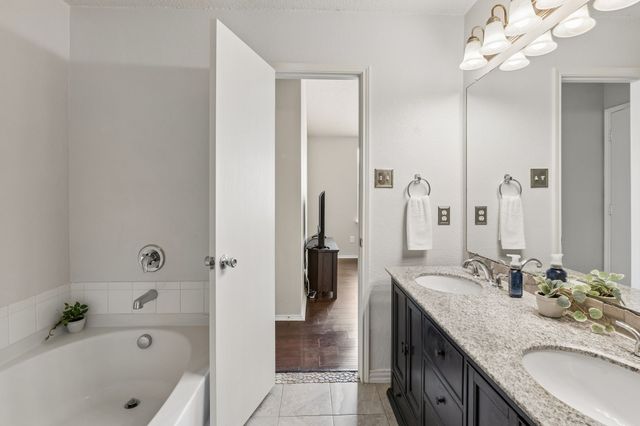 431 Sugarberry Lane, Fate, TX 75087