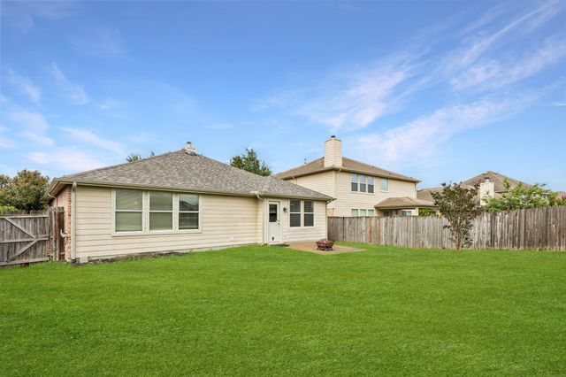 431 Sugarberry Lane, Fate, TX 75087