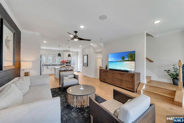 7 Ambrosia Court 107, Livingston, NJ 07039