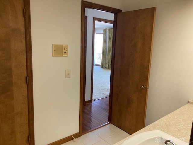 701 E Schantz Avenue, Oakwood, OH 45419