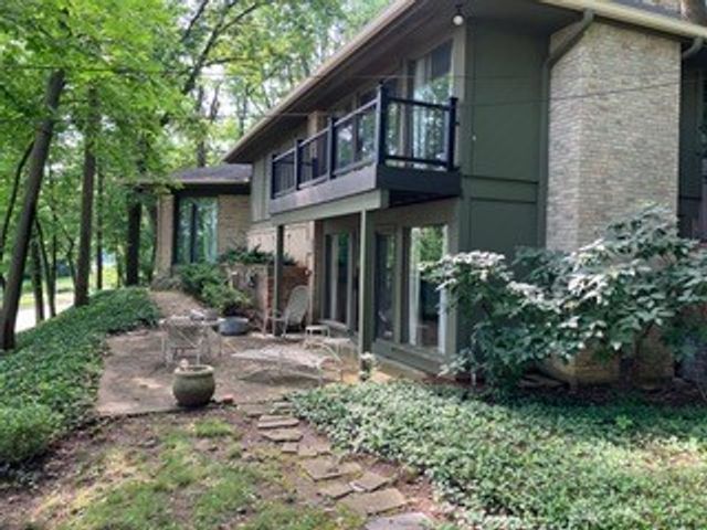 701 E Schantz Avenue, Oakwood, OH 45419