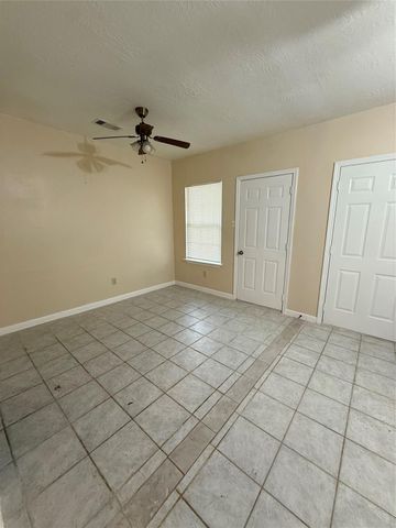 2330 Hillshire Drive, Deer Park, TX 77536