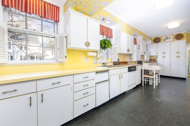 124 North Street, Litchfield, CT 06759