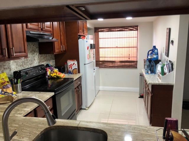 430 Commodore Drive 310, Plantation, FL 33325