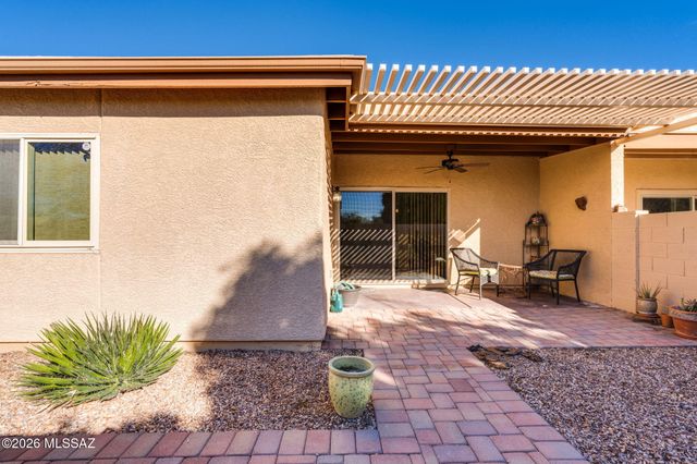 679 W Sunlight Lane, Tucson, AZ 85704