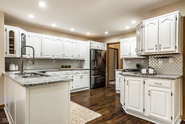 7321 Cherryhill Drive, Indianapolis, IN 46254