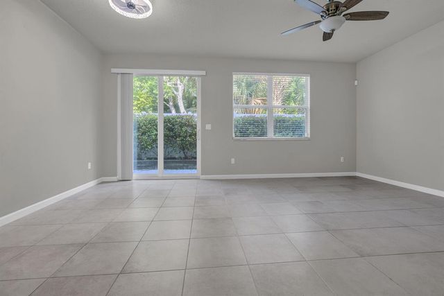 5659 Enclave Drive, Mangonia Park, FL 33407