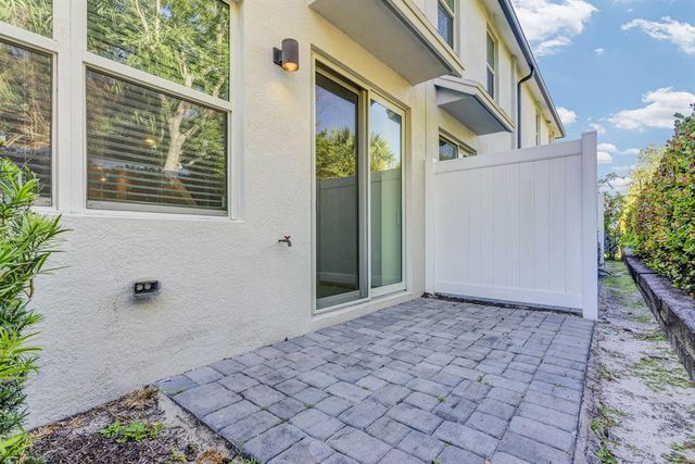 5659 Enclave Drive, Mangonia Park, FL 33407