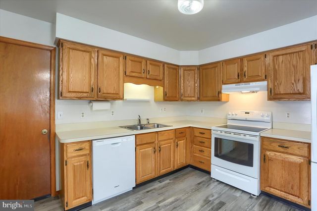 1921 DARTMOUTH ST, Camp Hill, PA 17011